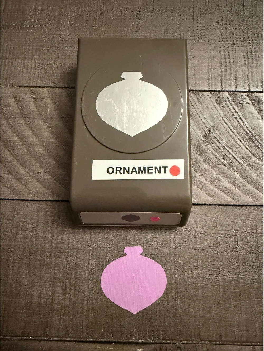 Stampin’ Up Ornament shape punch
